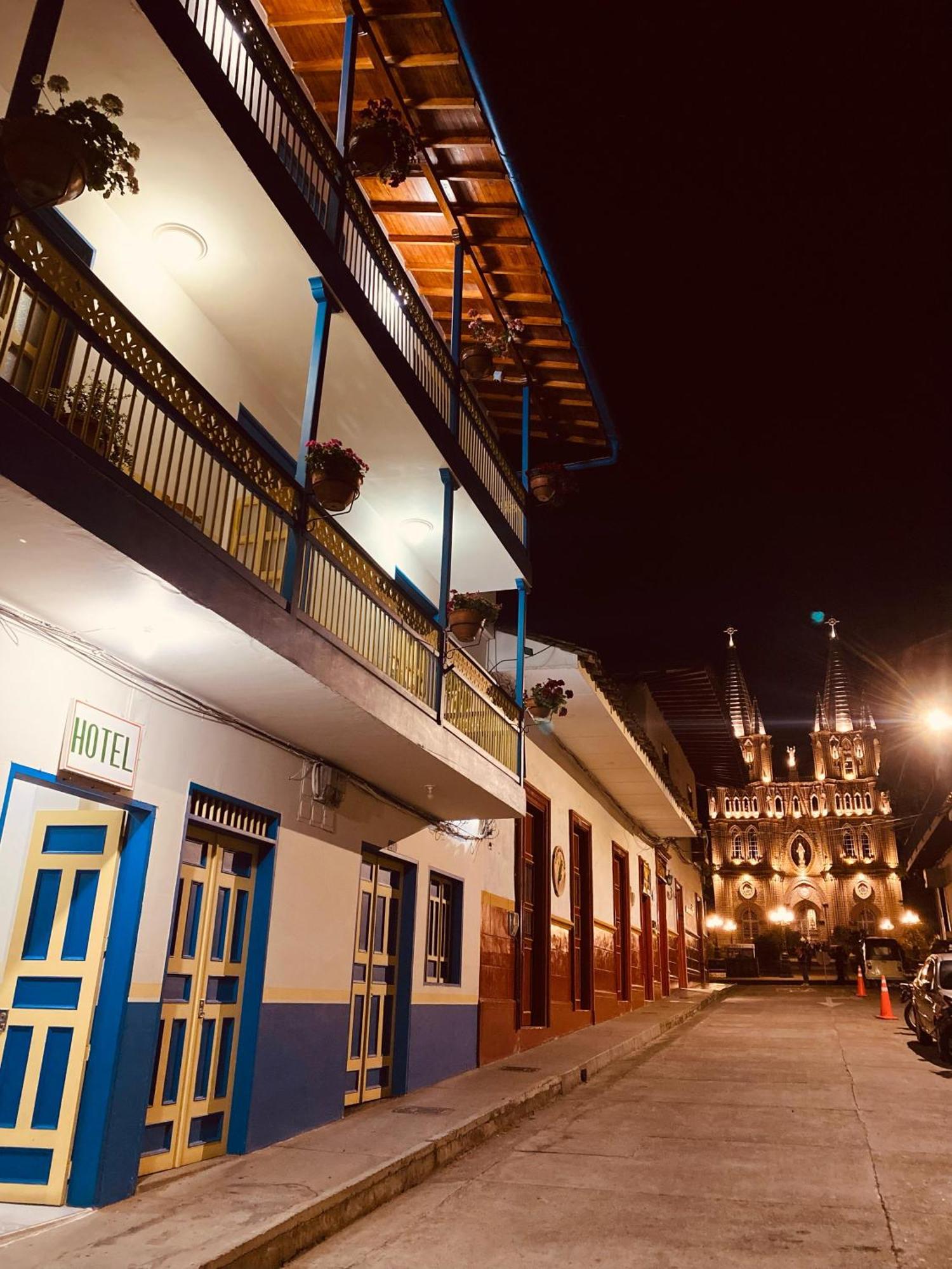 Hotel Dorado Jardin Exterior photo